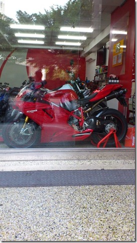 582268_484886938216538_170931685_n